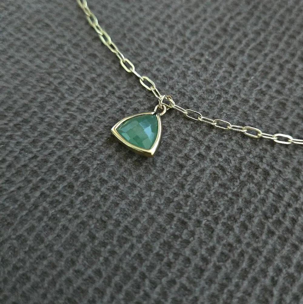 Inspired By You Triangular Green💚 Aventurine Pendant Necklace - NWOT - Picture 12 of 13